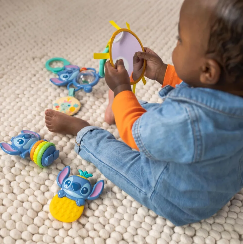 Coffret cadeau pour bébé avec 4 jouets stitch
