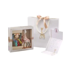 Coffret naissance prêt à offrir sophie la girafe et hochet coeur