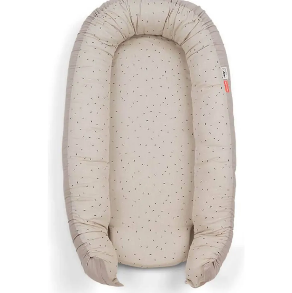 Cozy nest confetti sable