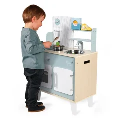Cuisine enfant en bois plume verte