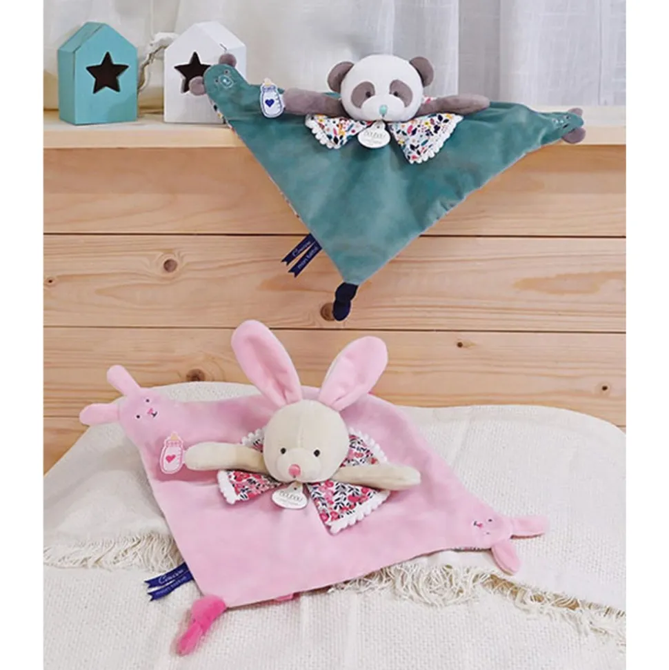 Doudou avec marionnette à doigt lapin
