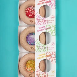 Hochet sensoriel bébé donut en bois aubergines