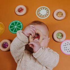 Hochet sensoriel bébé donut en bois pastèques
