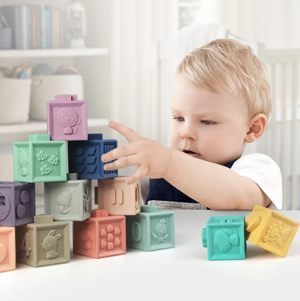 Jouet d'éveil bébé mes premiers cubes éducatifs