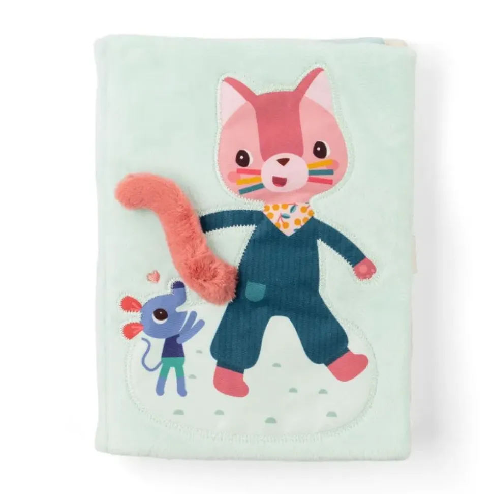 Livre pour enfant d'activités nina se déguise