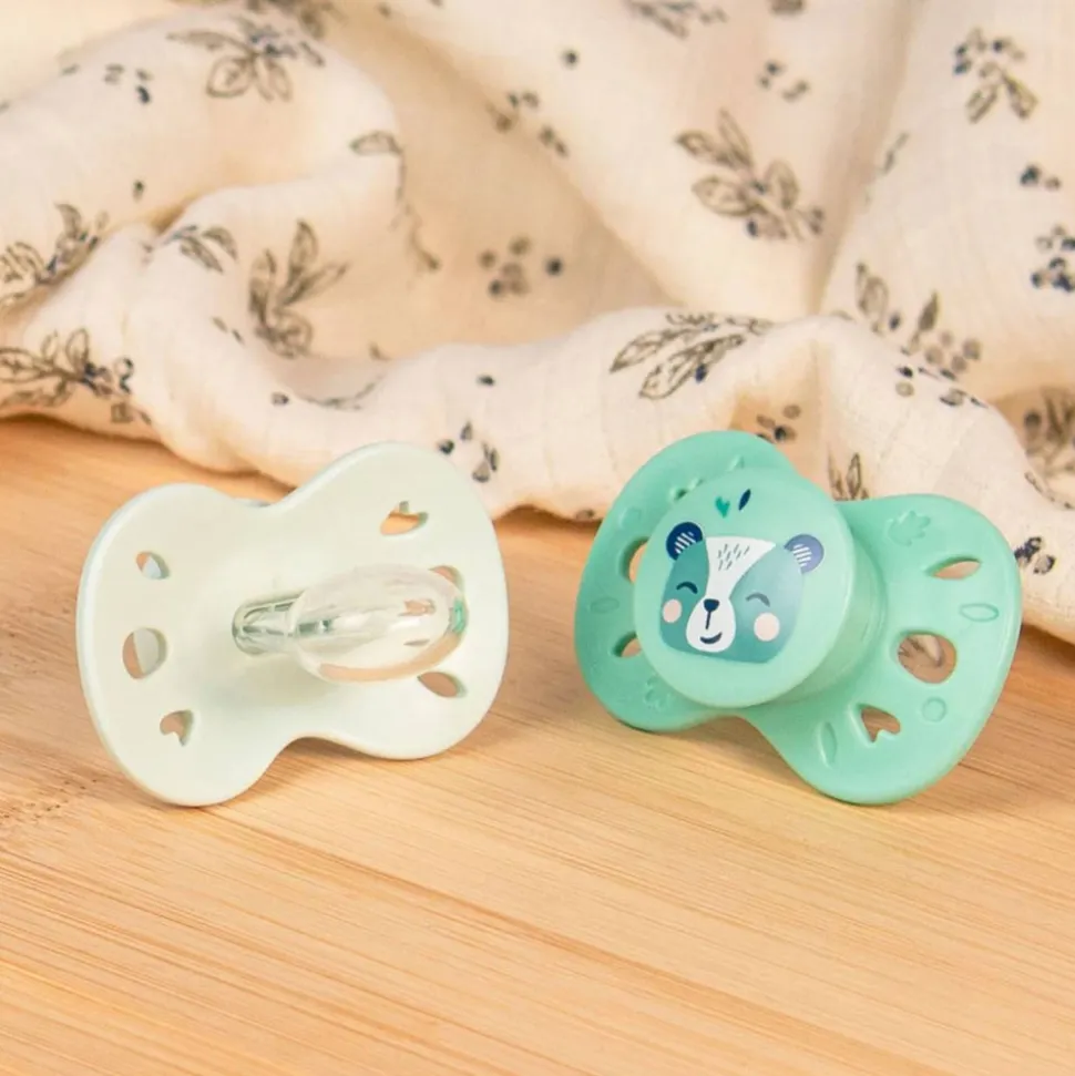 Lot de 2 sucettes anatomiques 18 mois+ animaux vert clair et foncé