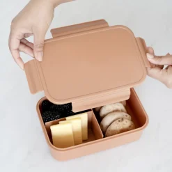 Lunch box en plastique recyclé rouille