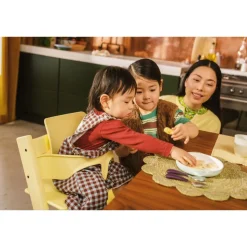 Pack chaise haute tripp trapp avec son baby set et sa tablette lemon yellow
