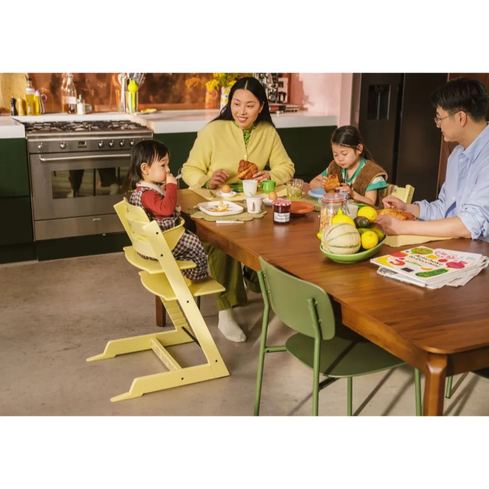 Pack chaise haute tripp trapp avec son baby set et sa tablette lemon yellow