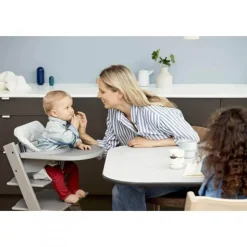 Pack chaise haute tripp trapp avec son baby set et sa tablette gris tempête