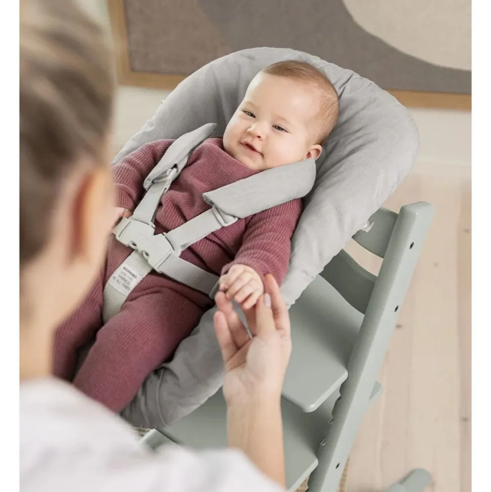Pack chaise haute tripp trapp hetre vert glacier + newborn gris