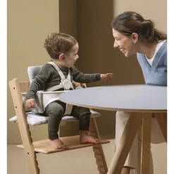 Pack complet chaise haute tripp trapp naturel + newborn set + tablette (harnais et baby set offert)