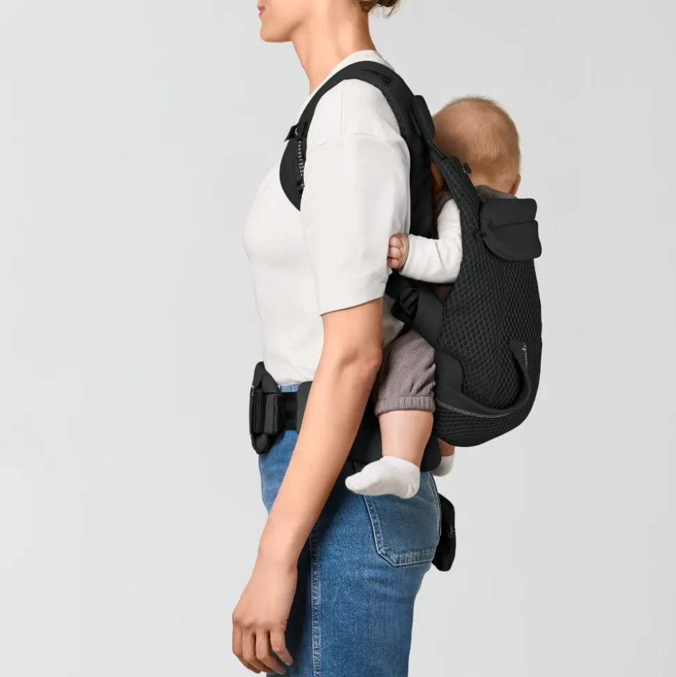 Porte bébé physiologique laya magic black