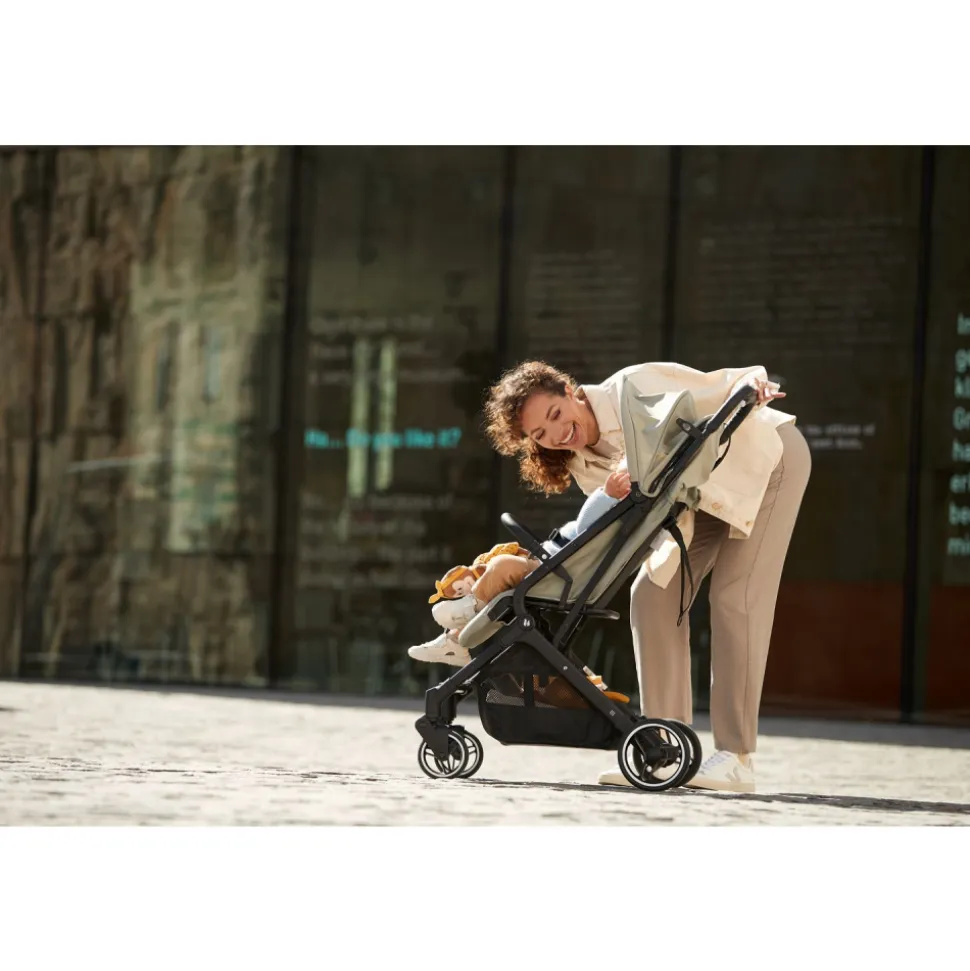 Poussette compacte travel n care plus black