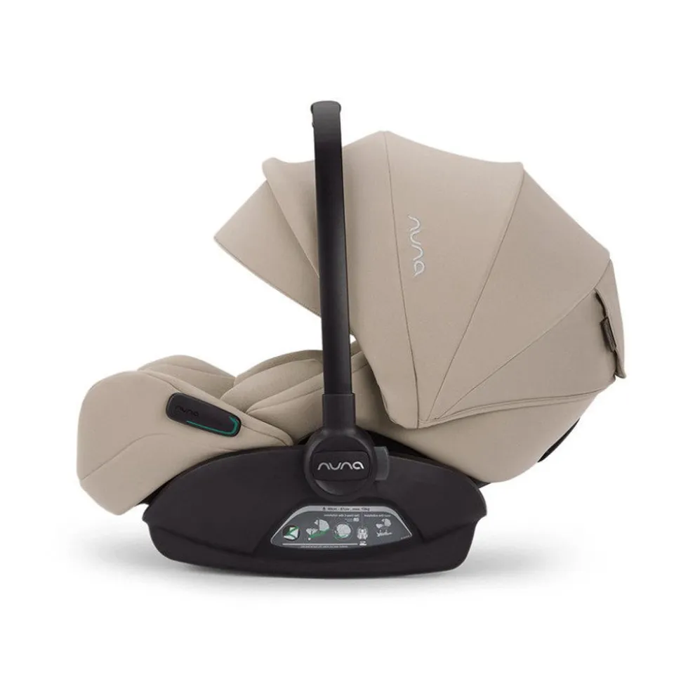 Poussette duo triv next + siège auto arra flex chateau