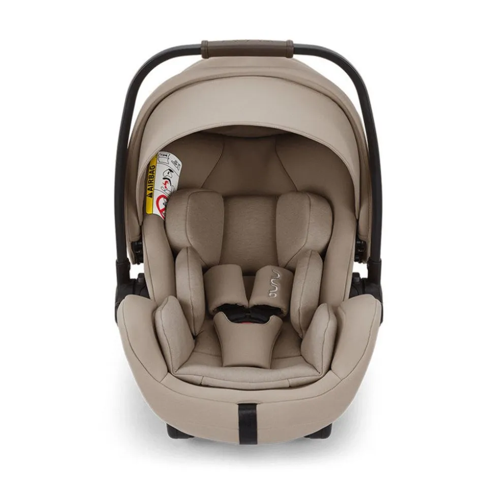 Poussette trio triv next + siège auto arra flex + nacelle lytl chateau