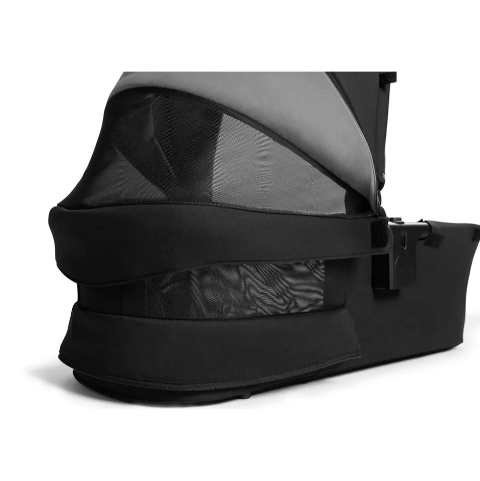 Poussette trio versiti + siège auto i-gemm 3 raven + nacelle ramble xl eclipse